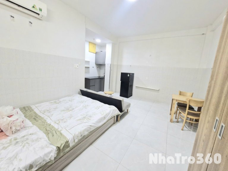 Cho thuê căn hộ ban công, Q8, Đường Dương Bá Trạc, gần ĐH Sài Gòn, Cầu Nguyễn Văn Cừ, Cầu Chữ Y