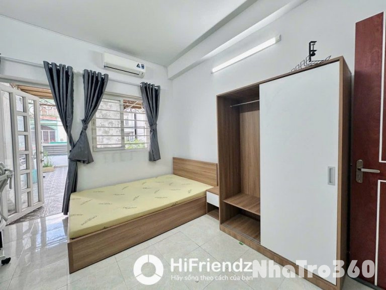 Full nội thất, ban công, thang máy, giá rẻ