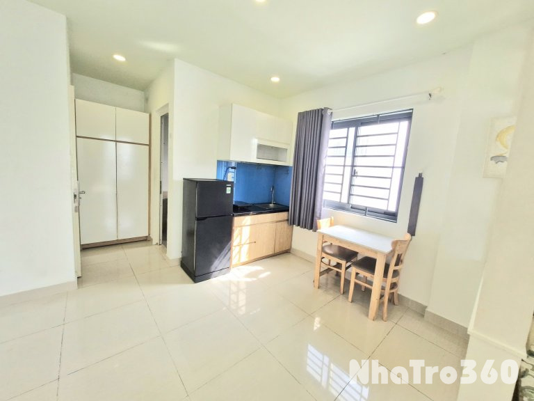 Cho thuê căn hộ ban công, Q8, Đường Dương Bá Trạc, gần ĐH Sài Gòn, Cầu Nguyễn Văn Cừ, Cầu Chữ Y