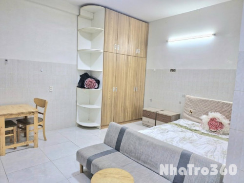 Cho thuê căn hộ ban công, Q8, Đường Dương Bá Trạc, gần ĐH Sài Gòn, Cầu Nguyễn Văn Cừ, Cầu Chữ Y