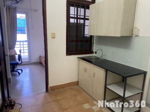 Phòng ban công .24m2, đg 17 , HBC , Thủ Đức