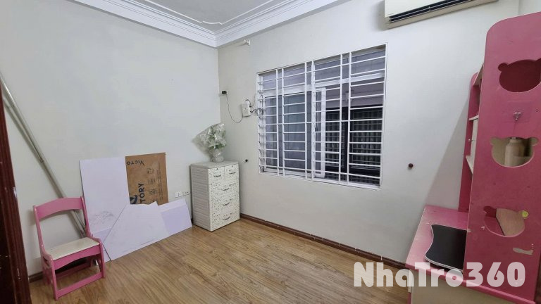 Cho thuê nhà nguyên căn ngõ 1197 Giải Phóng, 30m² x 4 tầng, 4PN, 3 WC, 10 Triệu