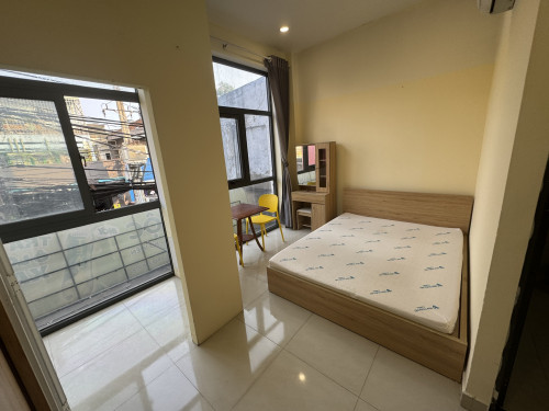 Cho thuê phòng Studio cửa sổ lớn Q4, gần chợ Xóm Chiếu, Đh Luật, Đh Nguyễn Tất Thành, cầu Kênh Tẻ