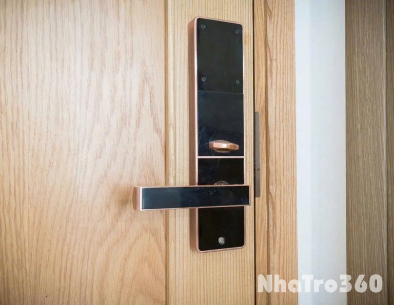 Phòng 35m2 quận 1 đề thám ngay bùi viện