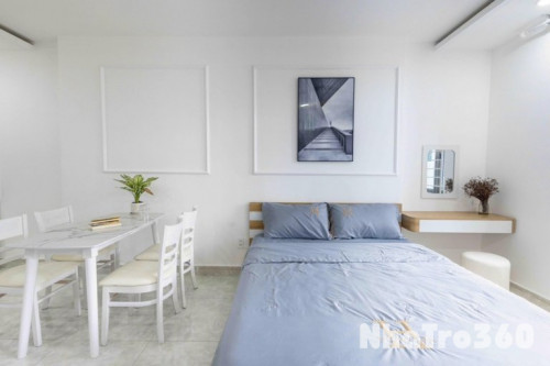 Phòng ban công quận 1 gần cv Tao Đàn 35m2 full nôi