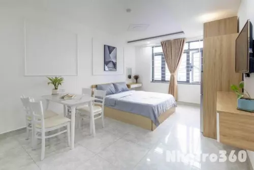 Phòng ban công quận 1 gần cv Tao Đàn 35m2 full nôi