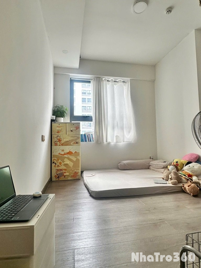 TÌM NỮ Ở GHÉP 1:1 PHÒNG MASTER CC BOULEVARD