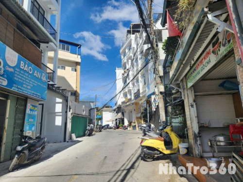 CHO THUÊ NHÀ NGUYÊN CĂN MĂT TIỀN ĐƯỜNG NGUYỄN THI NGHĨA. P 2 TP ĐÀ LAT