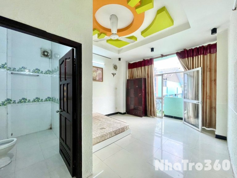 Full nội thất, bancol, tự do, giá rẻ