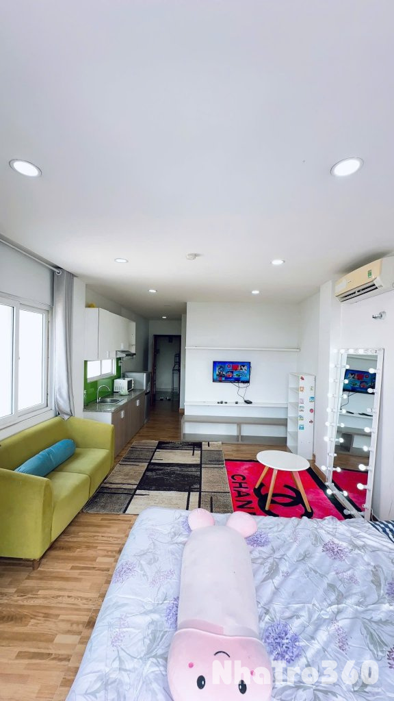 Cho thuê phòng trọ ban công Q4, view sông ngay cầu Calmette, Đh Luật, Đh Nguyễn Tất Thành, cầu Khánh Hội