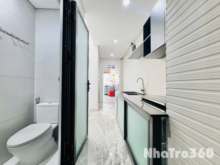 Căn Hộ Tách Bếp Ban Công Gần Cư Xá Lữ Gia Quận 10