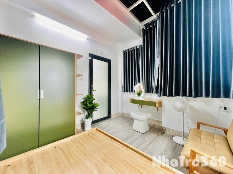 Căn Hộ Tách Bếp Ban Công Gần Cư Xá Lữ Gia Quận 10