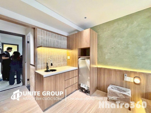 Cho thuê căn hộ ban công, Q1, đường Thạch Thị Thanh, gần Chợ Tân Đinh, Công Viên Lê Văn Tám