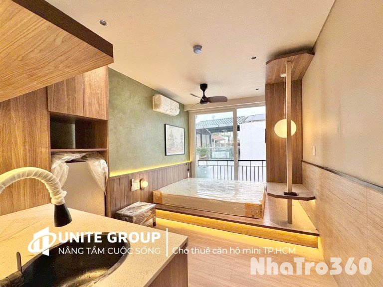 Cho thuê căn hộ ban công, Q1, đường Thạch Thị Thanh, gần Chợ Tân Đinh, Công Viên Lê Văn Tám