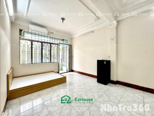 Full nội thất, ban công, cửa sổ, tự do, giá rẻ