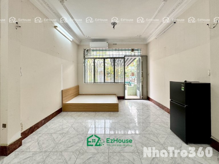 Full nội thất, ban công, cửa sổ, tự do, giá rẻ