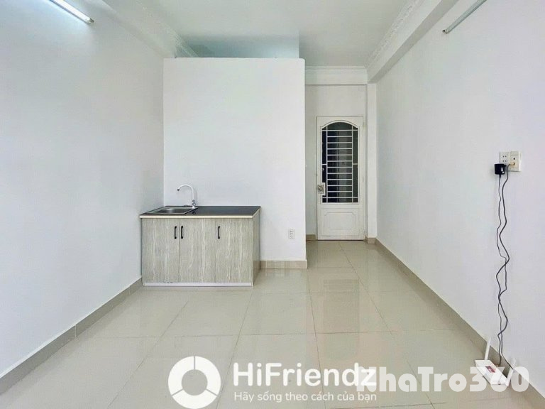 Full nội thất, tủ lạnh, cửa sổ, tự do, giá rẻ