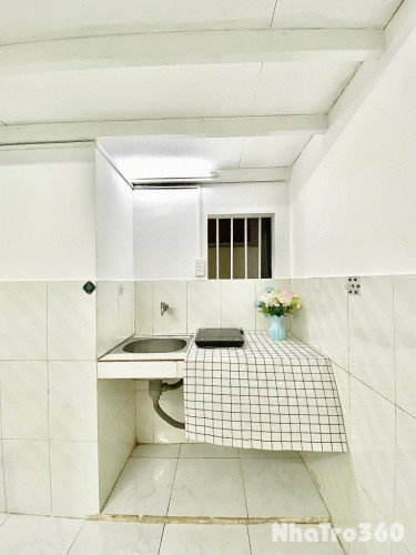 CHO THUÊ PHÒNG GẦN ĐH VĂN HIẾN QUA QUẬN 11 kế bên