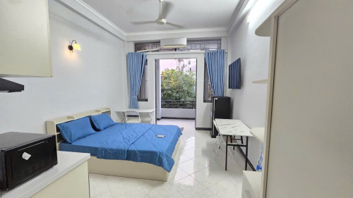 Cho thuê căn Studio ban công Q1, gần cầu Ba Son, Thảo Cầm Viên, chợ Bến Thành, vòng xoay Điện Biên Phủ