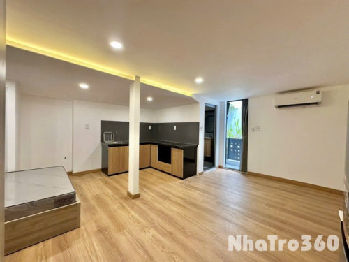 Cho Thuê Căn Hộ Ban Công Full Nội Thất Gần Kênh Tẻ