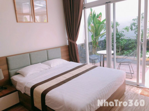 Cho thuê căn hộ ban công, Q1, Đường Trần Đình Xu, gần Cầu Nguyễn Văn Cừ, Công Viên 23/9, ĐH Sài Gòn