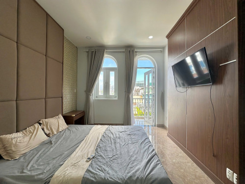 Cho thuê căn Studio ban công Q1, gần chợ Bến Thành, chợ Thái Bình, phố tây Bùi Viện, Nowzone…