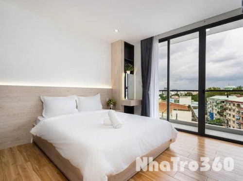 PHÒNG BAN CÔNG 35m2 QUẬN 10 CÓ THANG MÁY