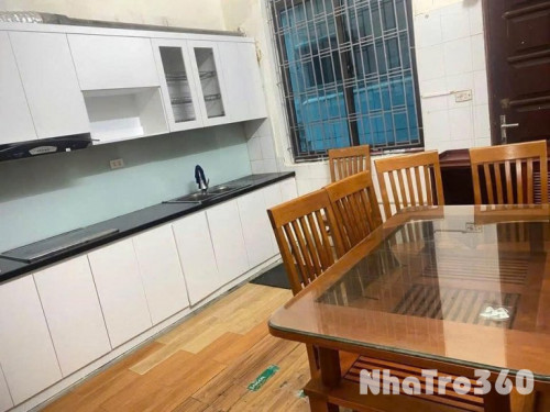 Cho thuê nhà nguyên căn ngõ 168 Nguyễn Lân, 70m² x 4 tầng, 3PN, 4WC, 12 triệu
