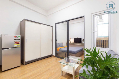 Cho thuê căn 1PN ban công Q4, mặt tiền đường Tôn Thất Thuyết ngay cầu Kênh Tẻ, Đh Luật, Đh Nguyễn Tất Thành…