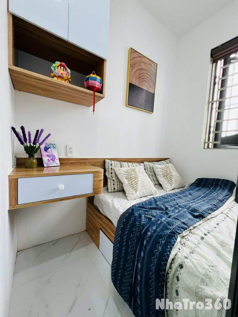 Cho thuê căn hộ 1PN, gác, Q4, đường Tôn Thất Thuyết, gần ĐH Nguyễn Tất Thành, Cầu Tân Thuận