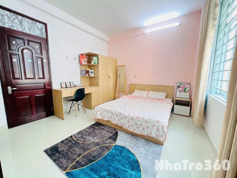 Cho thuê căn hộ tách bếp, Q1, đường Nguyễn Trãi, gần CV 23/9, ĐH Sài Gòn, Cầu Nguyễn Văn Cừ