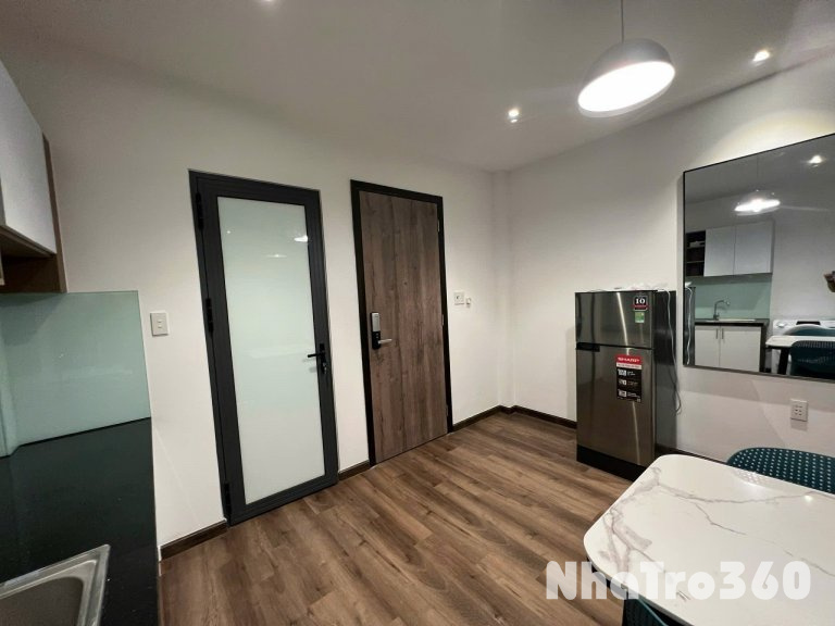 Cho thuê căn hộ 1PN Cửa sổ thoáng Q1 gần cầu Ông Lãnh, cầu Calmette, chợ Bến Thành, Bùi Viện