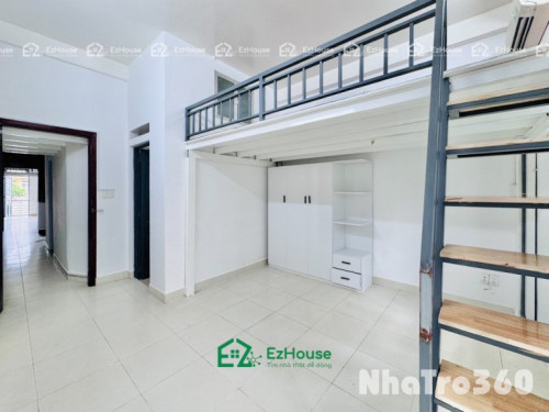 Full nội thất, tách bếp, máy giặt riêng, cửa sổ