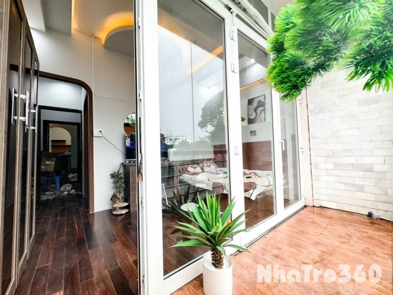 Căn hộ studio ban công gần sân bay quận Tân Bình