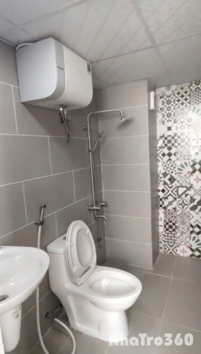 Cho thuê Duplex ban công Q4, gần Đh Luật, Đh Nguyễn Tất Thành, cầu Khánh Hội, cầu Ông Lãnh,…