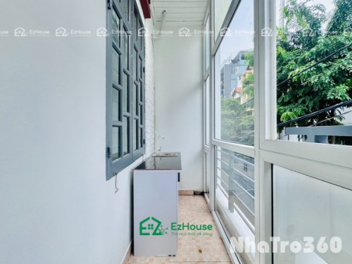 Full nội thất, tách bếp, máy giặt riêng, cửa sổ