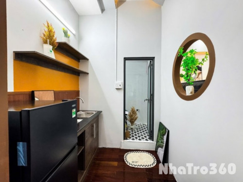 Căn hộ studio ban công gần sân bay quận Tân Bình