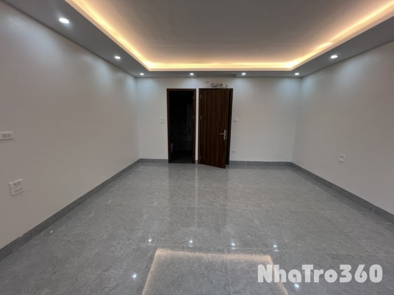 Cho thuê Văn phòng có thang Máy