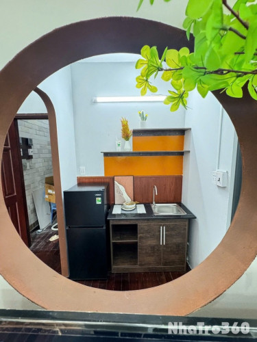 Căn hộ studio ban công gần sân bay quận Tân Bình