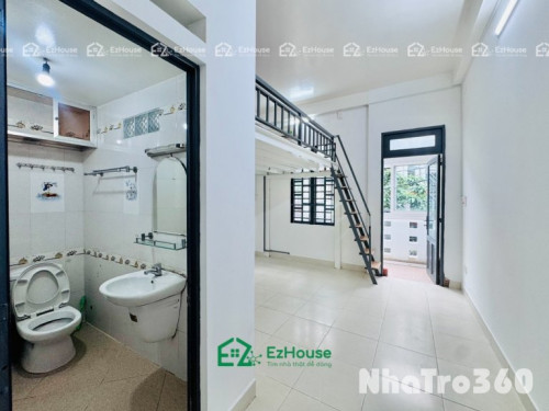 Full nội thất, tách bếp, máy giặt riêng, cửa sổ