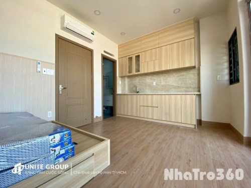 Căn hộ studio ban công lớn gần sân bay Tân Bình