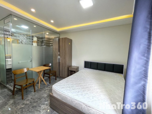 Cho thuê căn hộ ban công, Q4, Đường Nguyễn Khoái, gần Cầu Kênh Tẻ, Cầu Nguyễn Văn Cừ