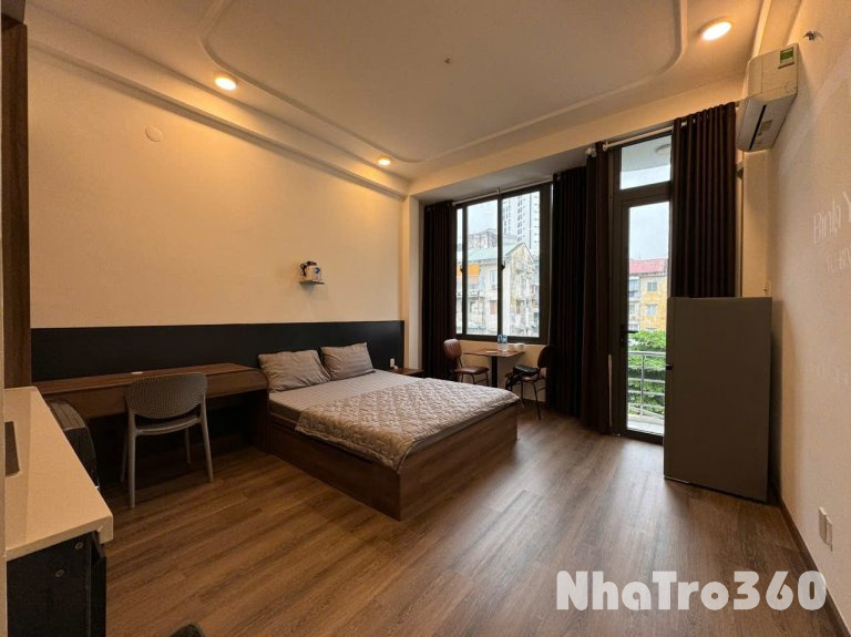 Cho thuê căn hộ ban công, Q1, đường Hoàng Sa, gần Cầu Thị Nghè, Thảo Cầm Viên, Đại Học Y Dược