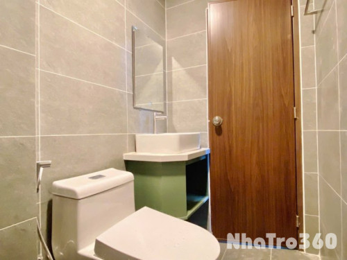 Cho thuê căn hộ ban công, Q1, đường Hoàng Sa, gần Cầu Thị Nghè, Thảo Cầm Viên, Đại Học Y Dược