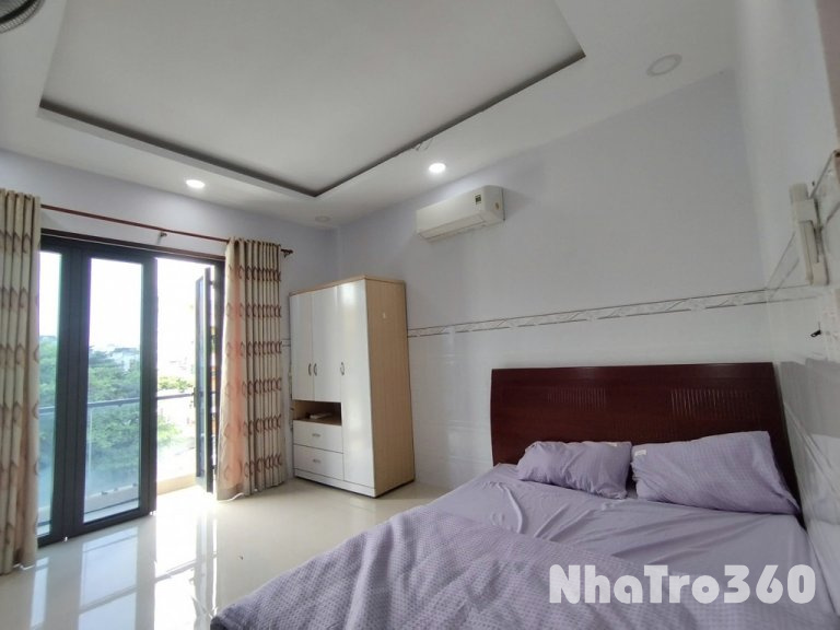 Full nội thất, ban công, tự do, giá rẻ
