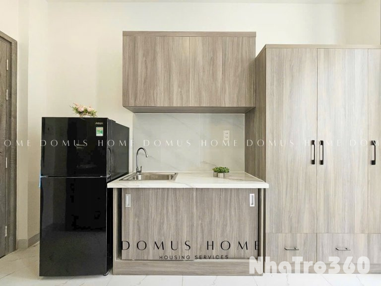 Cho thuê căn hộ Studio Ban công thoáng Q4 gần cầu Ông Lãnh, cầu Calmette, cầu Kênh Tẻ