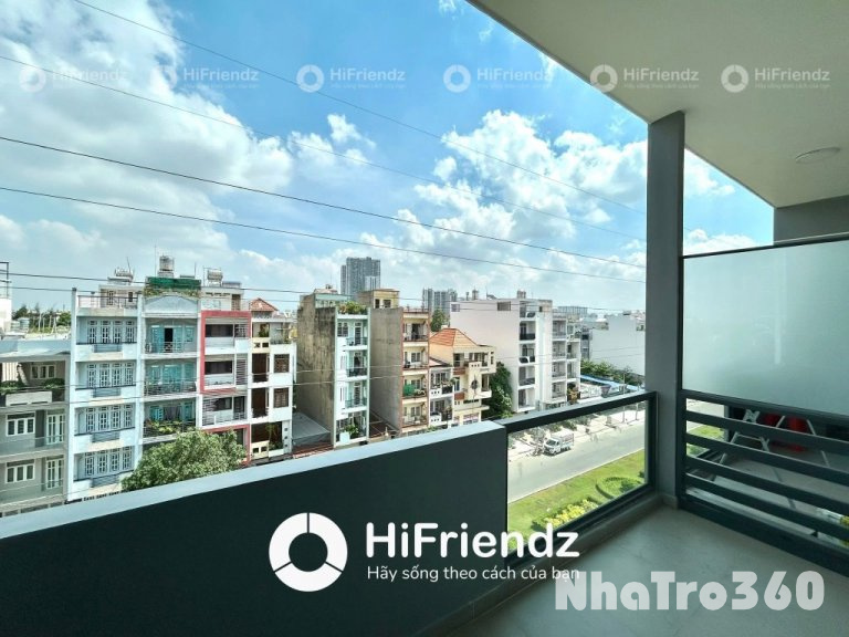 Full nội thất, thang máy, gác, ban công