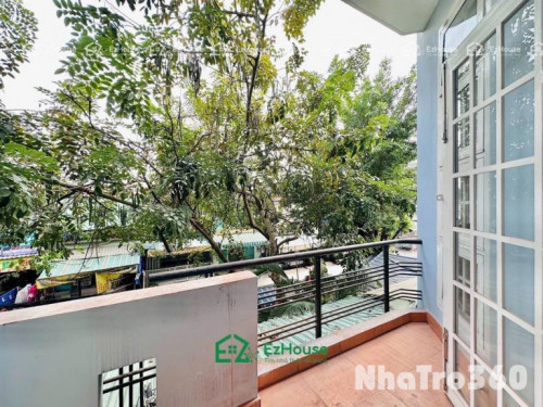 Cho thuê căn Studio ban công Q8 gần ngay Parcmall, Đh Công nghệ SG, cầu Chánh Hưng, Bệnh viện quận 8