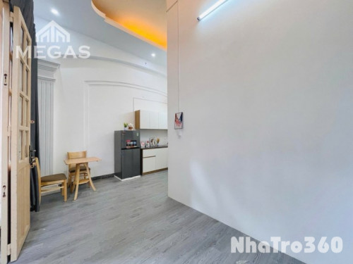 Full nội thất, CHDV, 1 phòng ngủ, tách bếp, rẻ