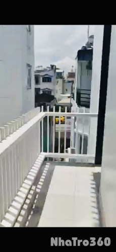 Cho thuê căn hộ 1PN, ban công, Q4, Đường Khánh Hội, gần Cầu Ông Lãnh, Cầu Kênh Tẻ, Công Viên Khánh Hội